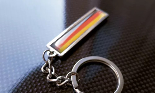 Bl4ckPrint Personalisierter Kennzeichen-Schlüsselanhänger mit Geschenkbox  Nummernschild beidseitig personalisierte Gravur Auto KFZ - .de