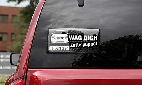 aufkleber auto WAG DICH mit Carbon Hintergrund auf dem Wagen ausgefallene autoaufkleber