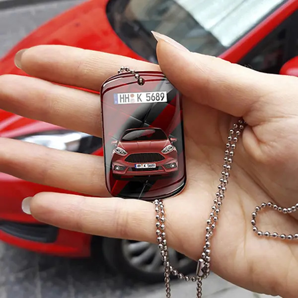 Personalisierte Auto-Umhängekette mit Minikennzeichen und Auto - sogar Foto möglich. Carbon-Look - auto4style