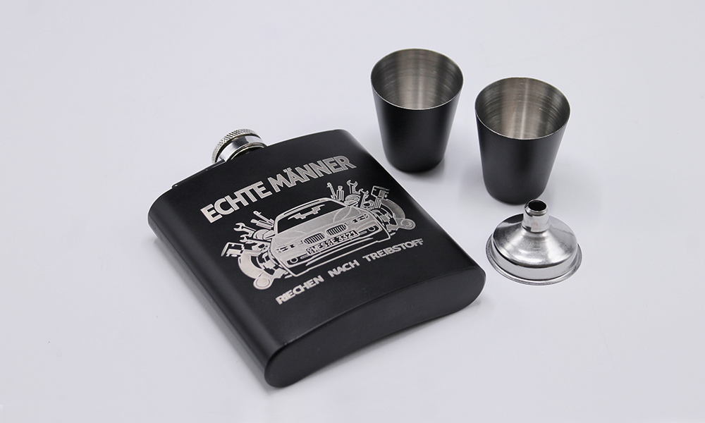 gallery-hipflask-engraving-1