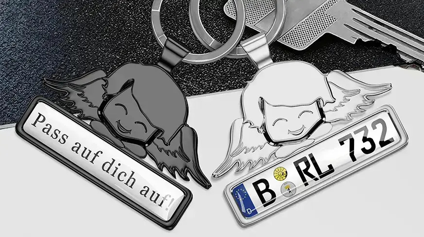 head-keychain-angel-with-license-plate-coated