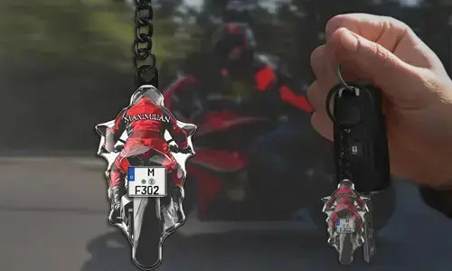 gallery-sport-motorbike-keychain-name-licence-plate-1