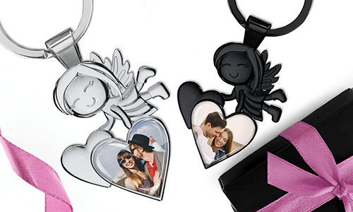 Guardian angel keychain with a shared photo in a heart