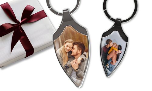 Narrow sheild keychain with your mom photo