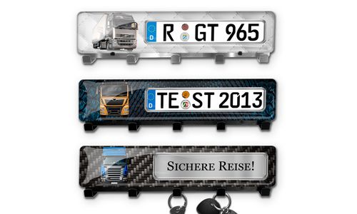 Schlüsselbrett mit LKW-Bild und Nummernschild