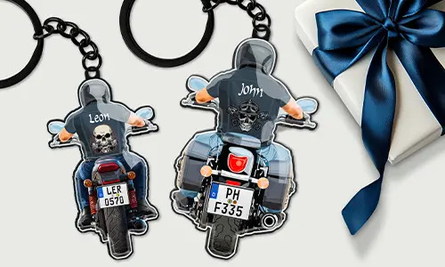 Personalised motorcycle keychain with name and license plate - gift for your boyfriend