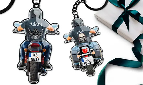 Personalised motorcycle keychain with name and license plate - gift for your brother