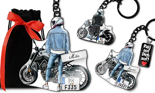 gallery-personalised-keychain-motorcycle-with-name-1