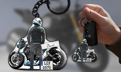 gallery-personalised-keychain-motorcycle-with-name-3