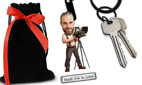 Personalized Cinematographer-Style Keychain With Name And Profession Design