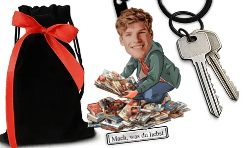 Personalized Comic-Style Keychain With Name And Collecting Comics Design