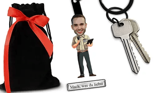Personalized Comic-Style Keychain With Name And Journalist Design