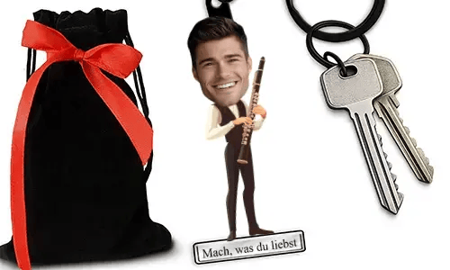 Personalized Comic-Style Keychain With Name And Oboe Design