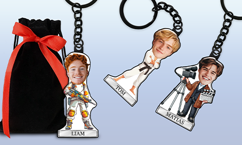 Portachiavi personalizzato in stile fumetto con nome e motivo hobby o professione